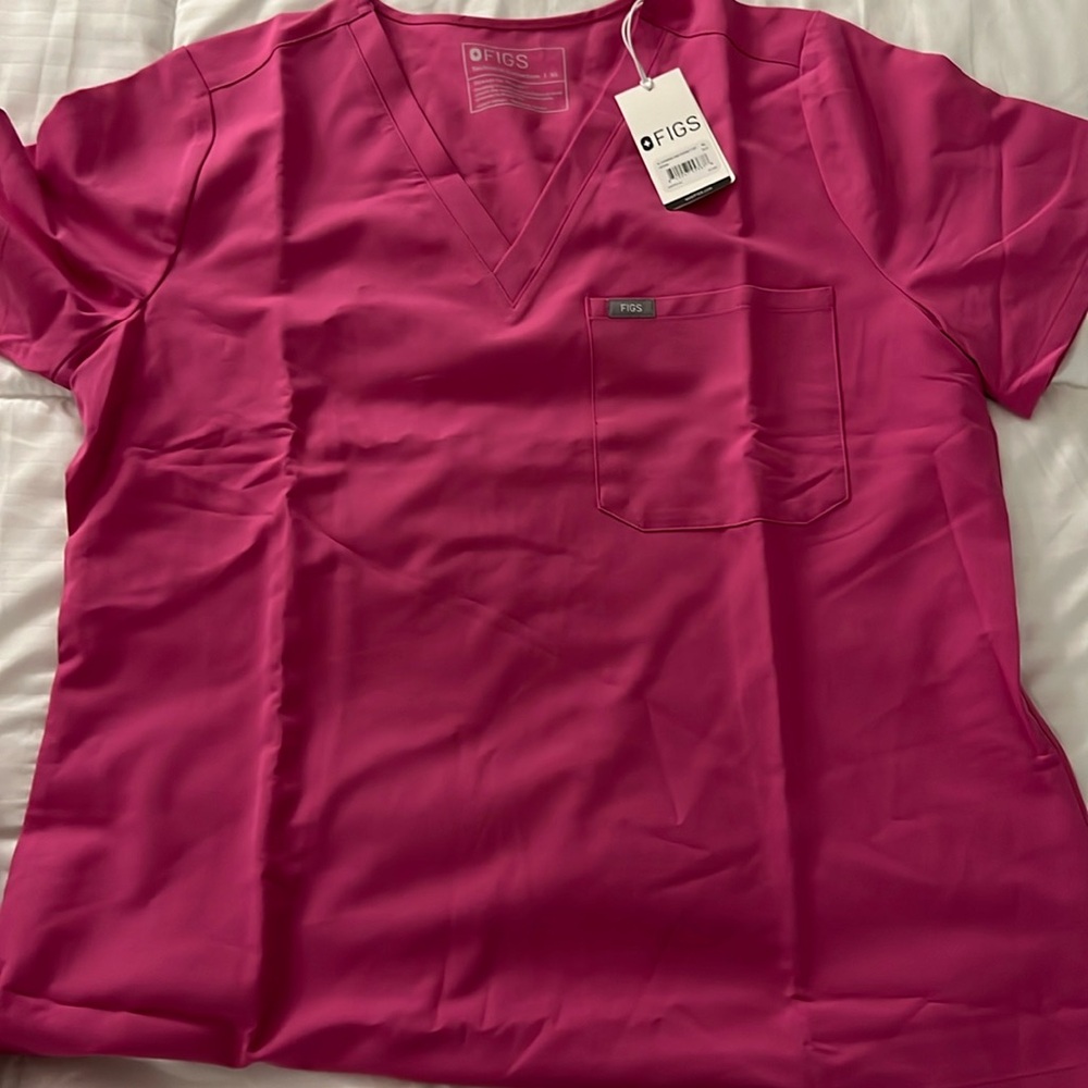 Figs scrubs set, XL Top, XL Pants, NWT, #scrubs #figs #pink #nurse